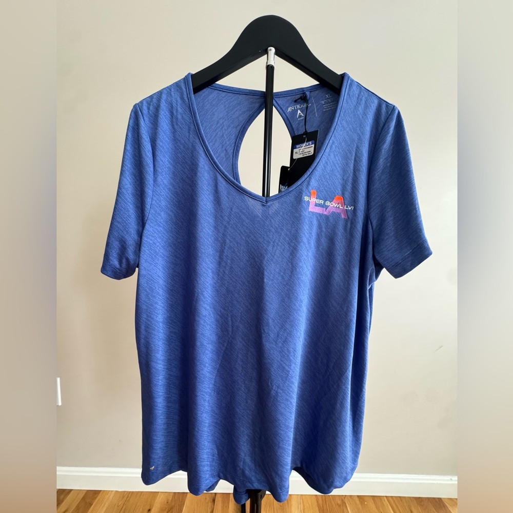 NFL Antigua Super Bowl LVI Woman’s Size XL V-Neck Short Sleeve are